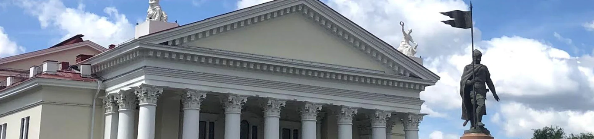ПАМЯТНИК АЛЕКСАНДРУ НЕВСКОМУ