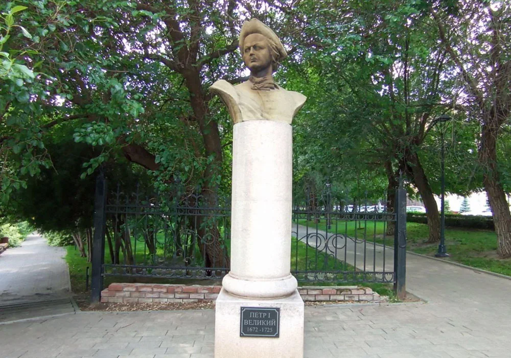 ПАМЯТНИК ПЕТРУ ПЕРВОМУ